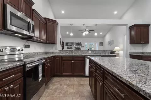 Kitchen - 19694 Wallace Way, Saucier, MS 39574 photo 3 of 4