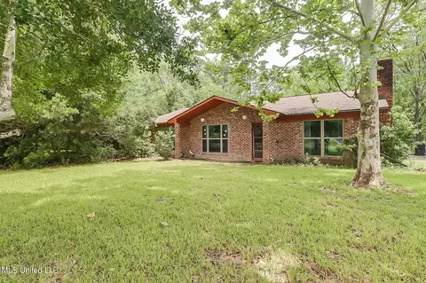 8845 Ocean Springs Rd, Ocean Springs, MS 39564