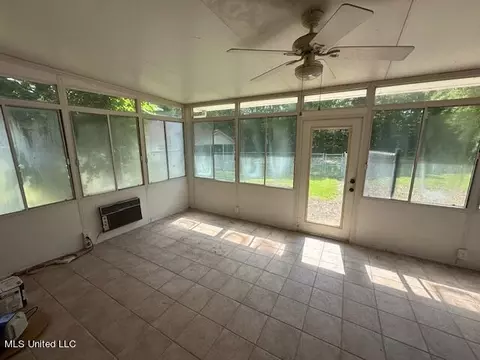 Exterior - 256 Hillcrest Dr, Brandon, MS 39042 photo 4 of 13