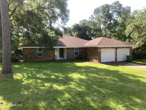 6655 Ahekolo Cir, Diamondhead, MS 39525