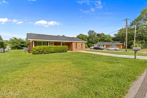 234 Alexander Rd, Long Beach, MS 39560 photo 2