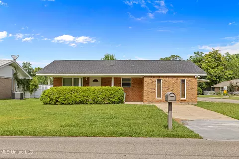 234 Alexander Rd, Long Beach, MS 39560