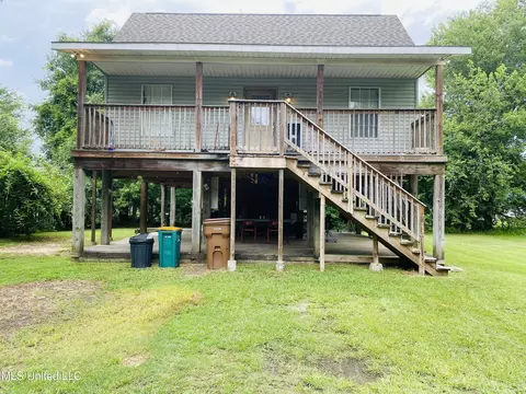 10103 Fournier Ave, D'iberville, MS 39540
