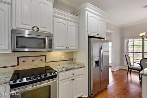 Kitchen - 101 Westerly Pl, Madison, MS 39110 photo 5 of 5
