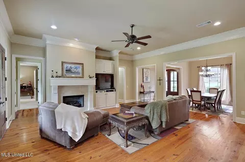 271 Lake Cir, Madison, MS 39110 photo 7