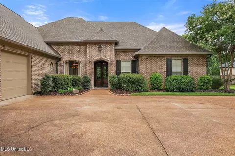 271 Lake Cir, Madison, MS 39110 photo 3