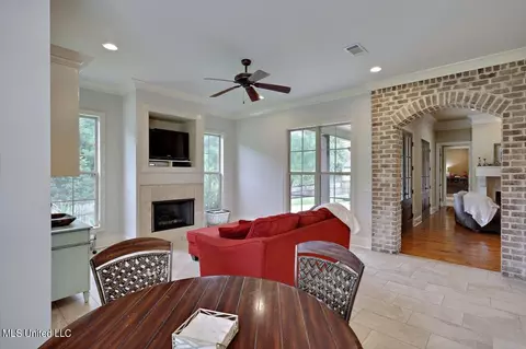 271 Lake Cir, Madison, MS 39110 photo 17
