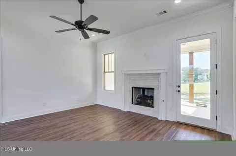 882 Long Leaf Cir, Brandon, MS 39042 photo 4