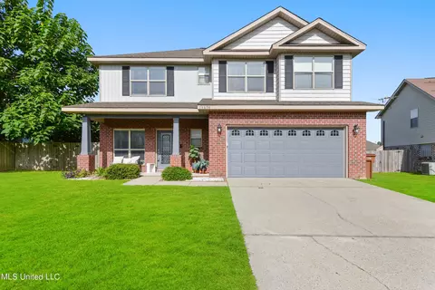 13698 Windwood Dr, Gulfport, MS 39503