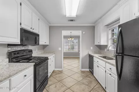 Other - 127 Holmar Dr, Brandon, MS 39047 photo 2 of 10