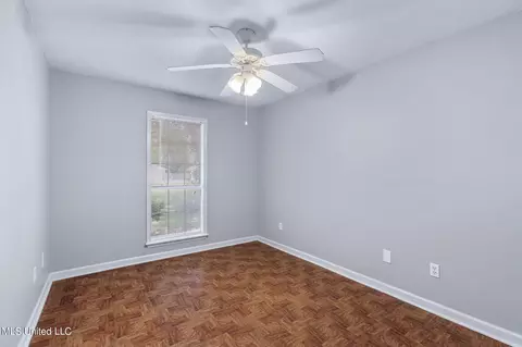 Bedroom - 127 Holmar Dr, Brandon, MS 39047 photo 5 of 6
