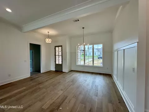 Living - 801 Glenwild Cir, Canton, MS 39046 photo 1 of 3