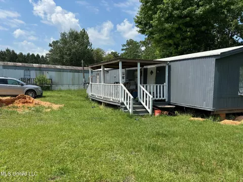 174 Eloise St, Picayune, MS 39466 photo 1