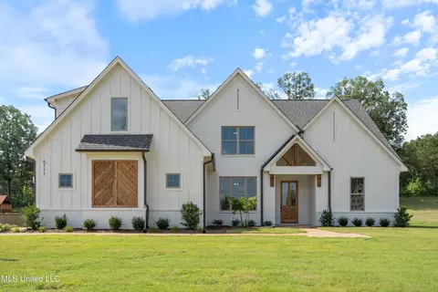5111 Camp Xing, Hernando, MS 38632
