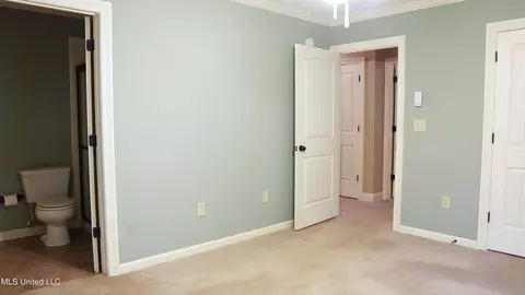 Bedroom - 5921 Baxter Dr, Jackson, MS 39211 photo 2 of 7