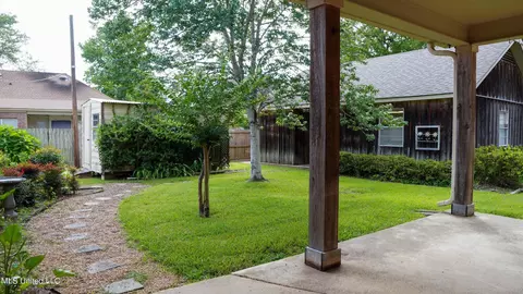 Exterior - 5921 Baxter Dr, Jackson, MS 39211 photo 10 of 10