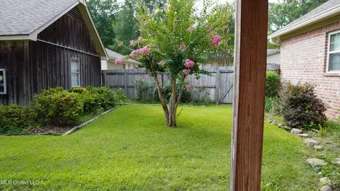 Exterior - 5921 Baxter Dr, Jackson, MS 39211 photo 8 of 10