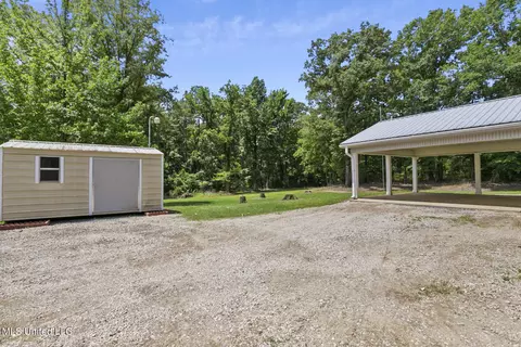Exterior - 1351 Old Jackson Rd, Terry, MS 39170 photo 6 of 8