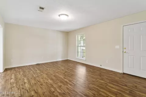 Living - 1351 Old Jackson Rd, Terry, MS 39170 photo 2 of 2