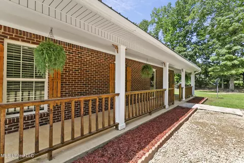 Exterior - 1351 Old Jackson Rd, Terry, MS 39170 photo 5 of 8