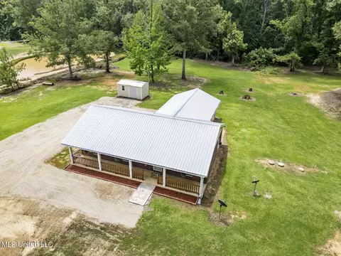 Exterior - 1351 Old Jackson Rd, Terry, MS 39170 photo 3 of 8