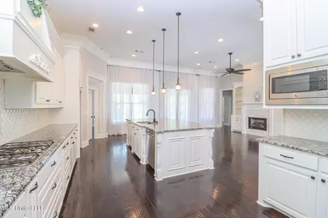 Kitchen - 707 Trailside Pl, Pearl, MS 39208 photo 1 of 6
