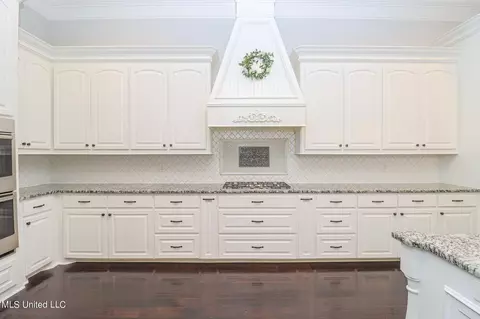 Kitchen - 707 Trailside Pl, Pearl, MS 39208 photo 4 of 6