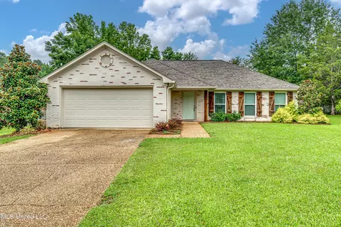 118 Fox Meadow Dr, Brandon, MS 39042