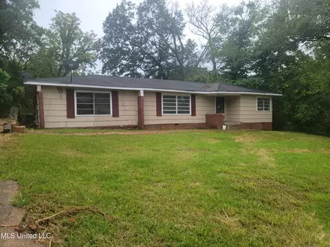 3915 Faulk Blvd, Jackson, MS 39209