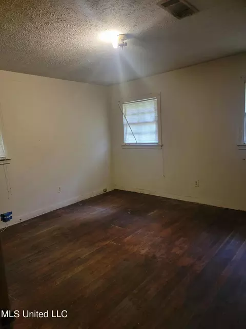 3927 Faulk Blvd, Jackson, MS 39209 photo 5