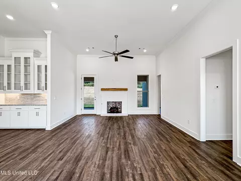 902 Capstone Cv, Brandon, MS 39042 photo 2