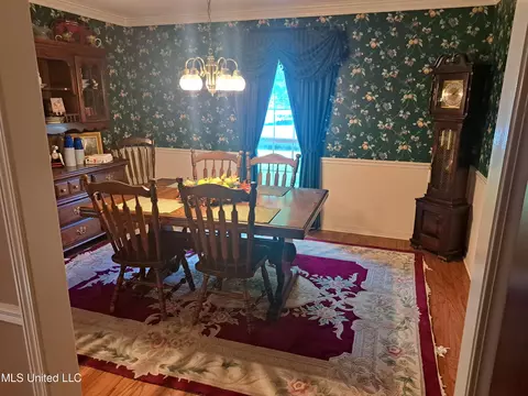 Dining - 2109 Pinehaven Dr, Flowood, MS 39232 photo 2 of 2