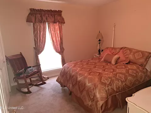 Bedroom - 2109 Pinehaven Dr, Flowood, MS 39232 photo 3 of 4