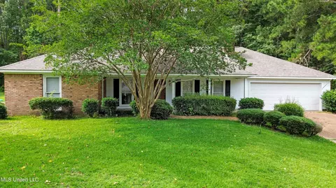 507 Cliffview Dr, Brandon, MS 39047
