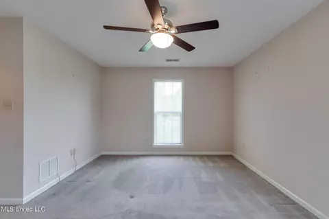Bedroom - 5035 S Rolling Pine Cir, Olive Branch, MS 38654 photo 6 of 7