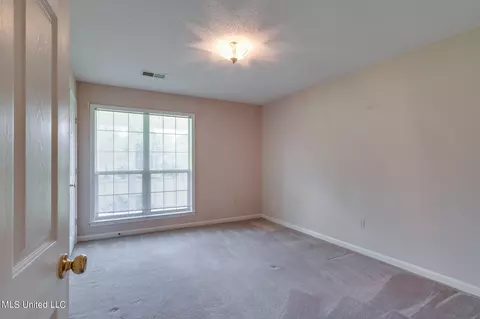 Bedroom - 5035 S Rolling Pine Cir, Olive Branch, MS 38654 photo 1 of 7