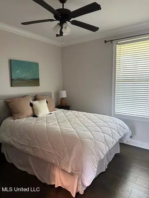 Bedroom - 126 Shore View Dr, Madison, MS 39110 photo 3 of 4