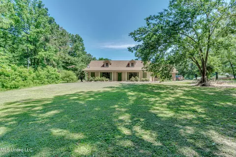 1225 E Flowers Road Rd, Terry, MS 39170