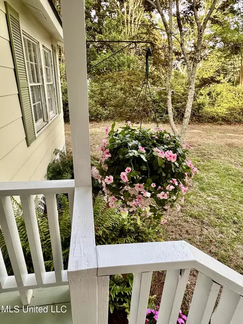 42 Holmes St, Lucedale, MS 39452 photo 3