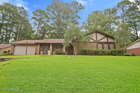 171 Fern Valley Rd, Brandon, MS 39042