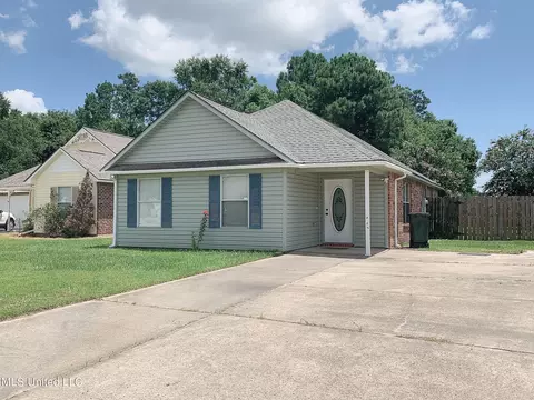 4504 Magazine Ct, D'iberville, MS 39540