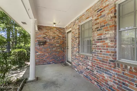 1234 Deerfield Ln, Jackson, MS 39211 photo 2