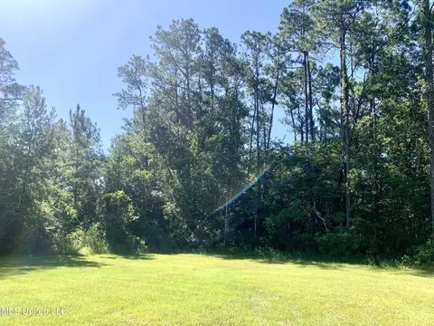 9 Th St, Gulfport, MS 39503