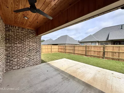 Exterior - 905 Brunswick Ct, Flowood, MS 39232 photo 4 of 6