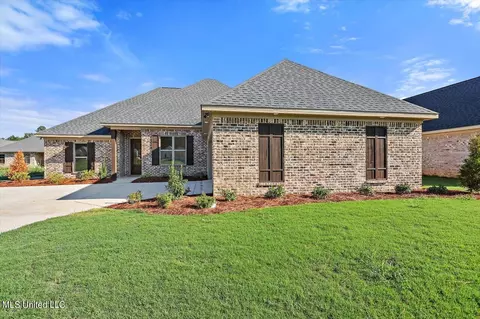 905 Brunswick Ct, Flowood, MS 39232