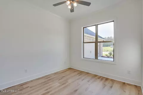 Bedroom - 905 Brunswick Ct, Flowood, MS 39232 photo 2 of 4