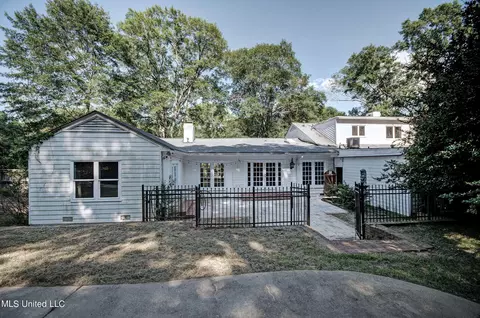 Exterior - 4323 Brook Dr, Jackson, MS 39206 photo 16 of 16