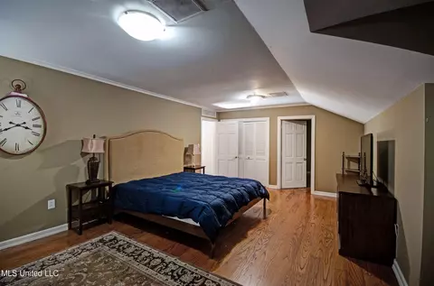 Bedroom - 4323 Brook Dr, Jackson, MS 39206 photo 10 of 11