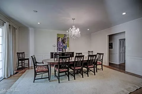 Dining - 4323 Brook Dr, Jackson, MS 39206 photo 1 of 2
