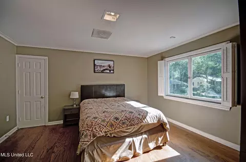 Bedroom - 4323 Brook Dr, Jackson, MS 39206 photo 7 of 11